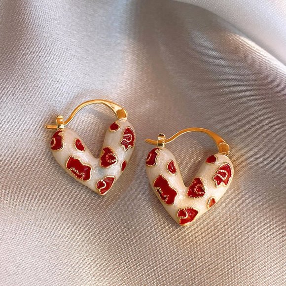 GOLICC Red Striped Heart Earrings - Picture 6 of 12